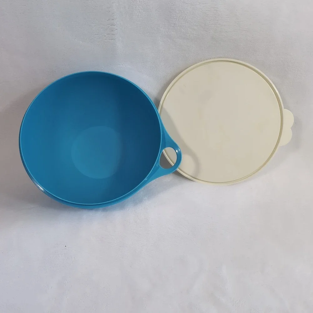 Tupperware Thats A Bowl 4.5L 19 cups‎ Blue Medium Mixing Bowl Thumb Loop Handle